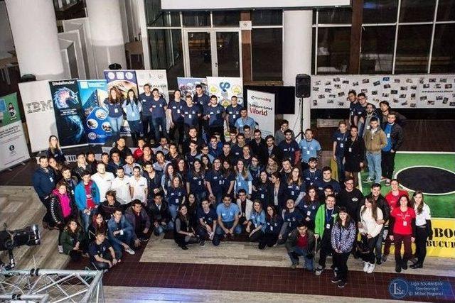 Aydın Üniversitesi Öğrencisi, Robochallenge’a Damgasını Vurdu