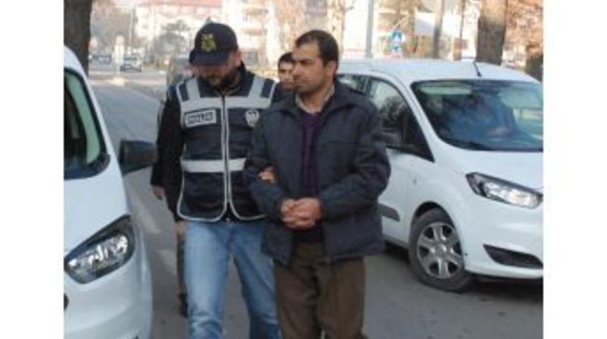 Fet&ouml;&rsquo;den G&ouml;zaltına Alınan İnfaz Koruma Memurları Adliyeye Sevk Edildi