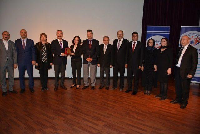 Manisa’da Gençlere Bağımlılıklar Anlatıldı