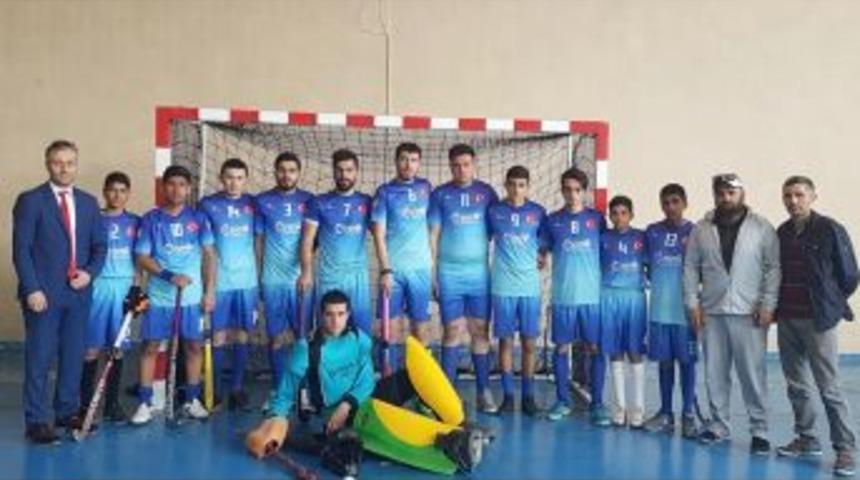 Kurhan Spor Kul&uuml;b&uuml; Salon Hokeyi 2.lig M&uuml;sabakaları İ&ccedil;in Trabzon&rsquo;a Gitti