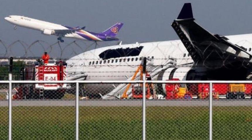 Tayland'da u&ccedil;ak pistten &ccedil;ıktı