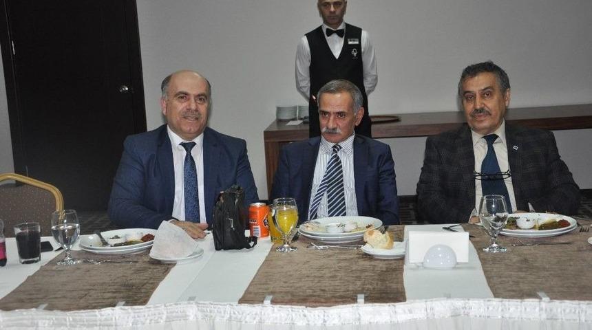 Boz&uuml;y&uuml;kl&uuml; Muhasebeciler Yemekte Buluştu
