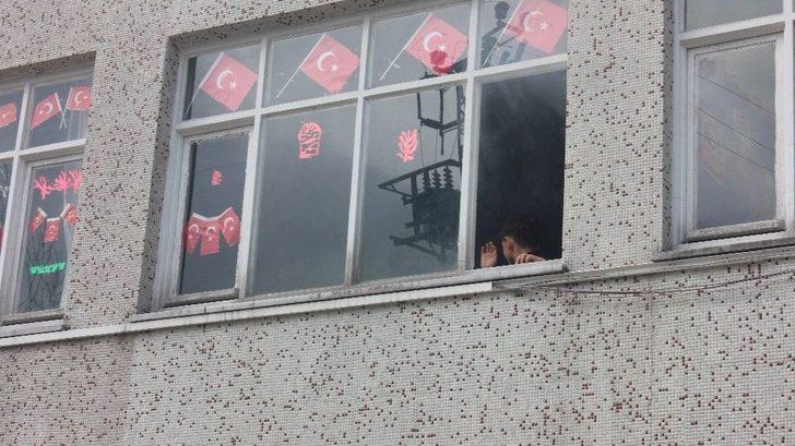 Rize’de İlköğretim Okulunda Yangın Tatbikatı Düzenlendi G3