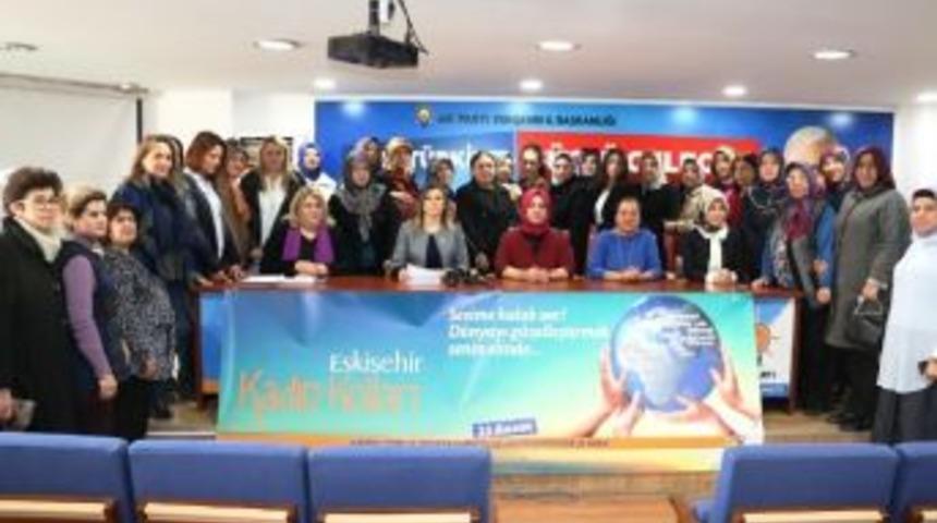 Ak Parti Kadın Kollarından Başkanlığı’ndan 25 Kasım Kadına Yönelik Şiddete Karşı Mücadele Günü Açıklaması