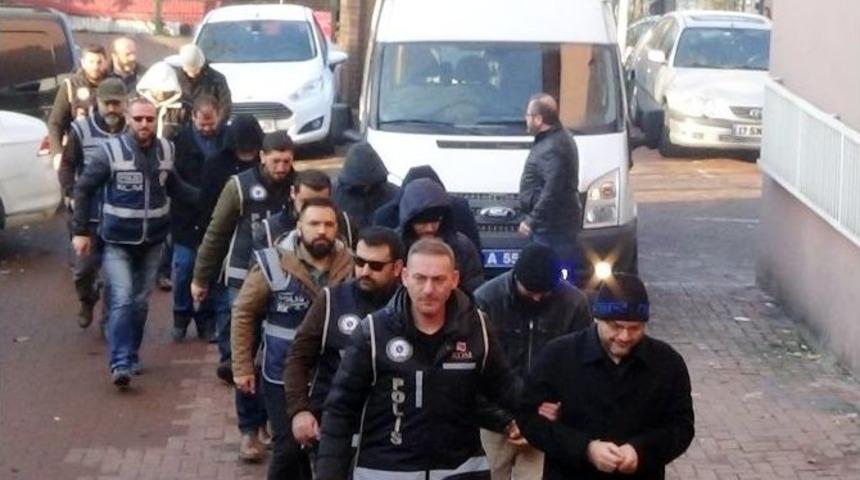 Fet&ouml; Soruşturmasında G&ouml;zaltındaki Akademisyenler Adliyeye &Ccedil;ıkartıldı