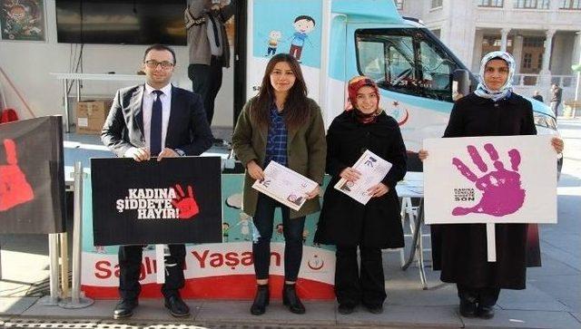 Aksaray’da Sağlık Çalışanları 