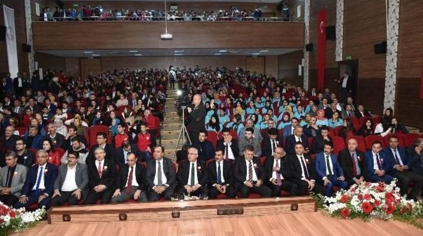 Vali Tuna: "&ouml;ğretmenlerimize Vefa Ve Minnet Bor&ccedil;luyuz"