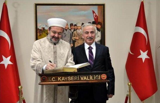 Diyanet İşleri Başkanı Görmez, Sabah Namazı Kıldırdı: Allah'a Sığının (2)