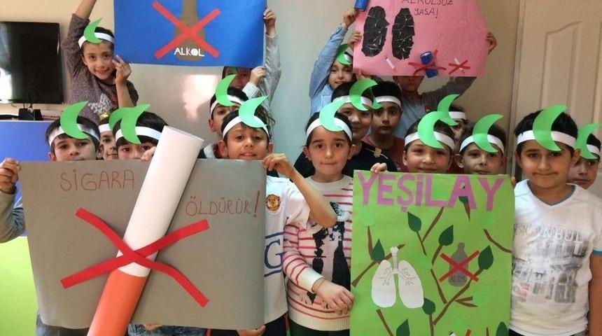 &Ccedil;ocuklar Yeşilay Haftasını Kutladı