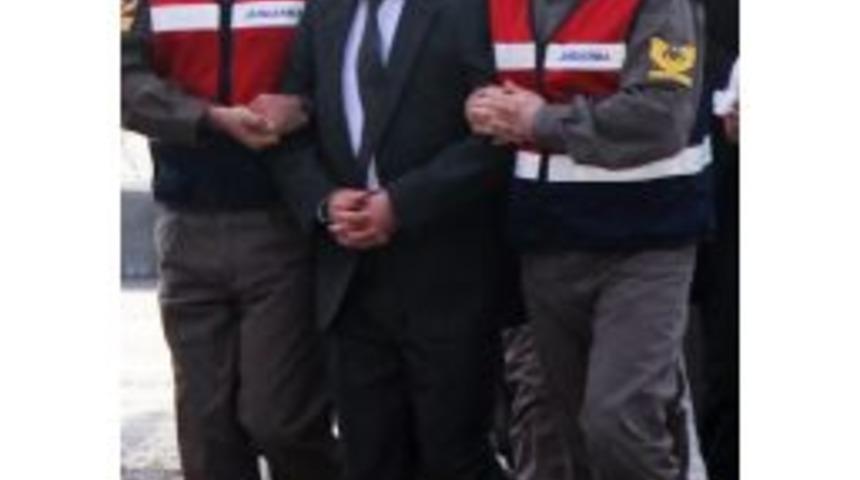 Y&uuml;zbaşı &Ouml;zay, Avukatın Kpss Sorusuna Cevapsız Bıraktı