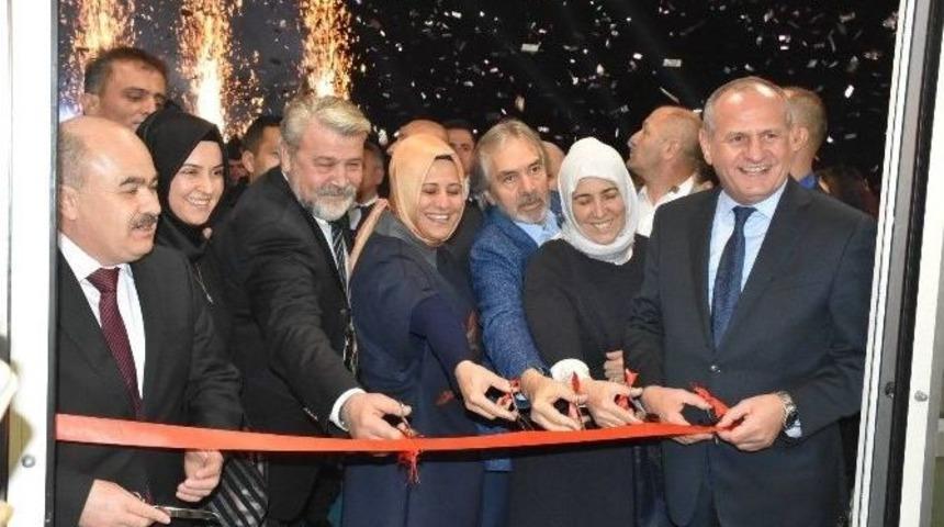 K&uuml;lt&uuml;r Merkezi İlk Perdeyi A&ccedil;tı