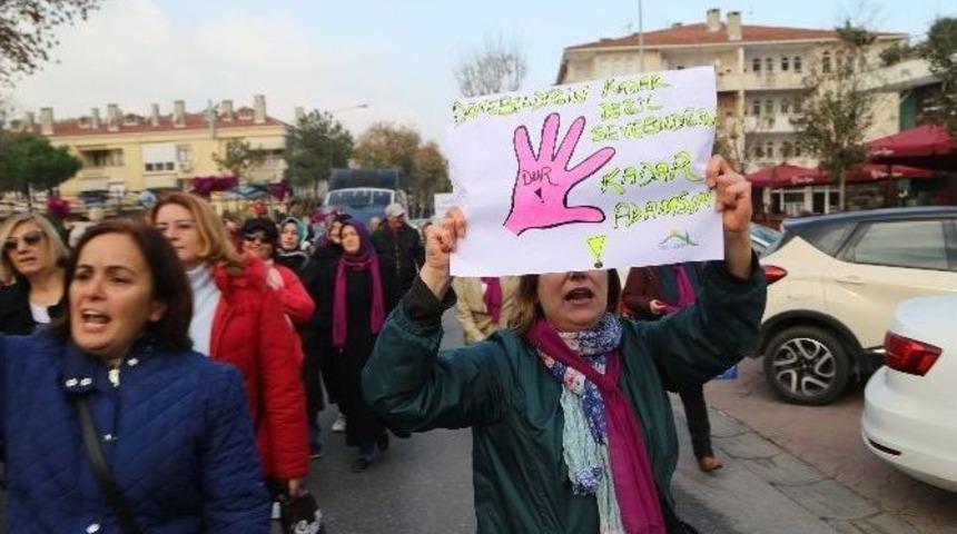 B&uuml;y&uuml;k&ccedil;ekmeceli Kadınlar Şiddete &lsquo;dur&rsquo; Dedi