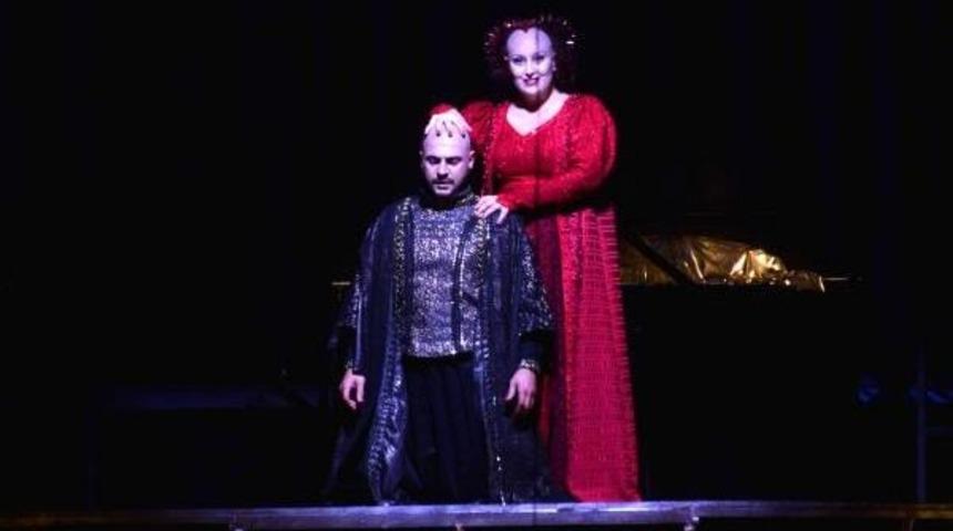 Mersin Opera Ve Balesi, 'macbeth'i Sanatseverlerle Buluşturuyor