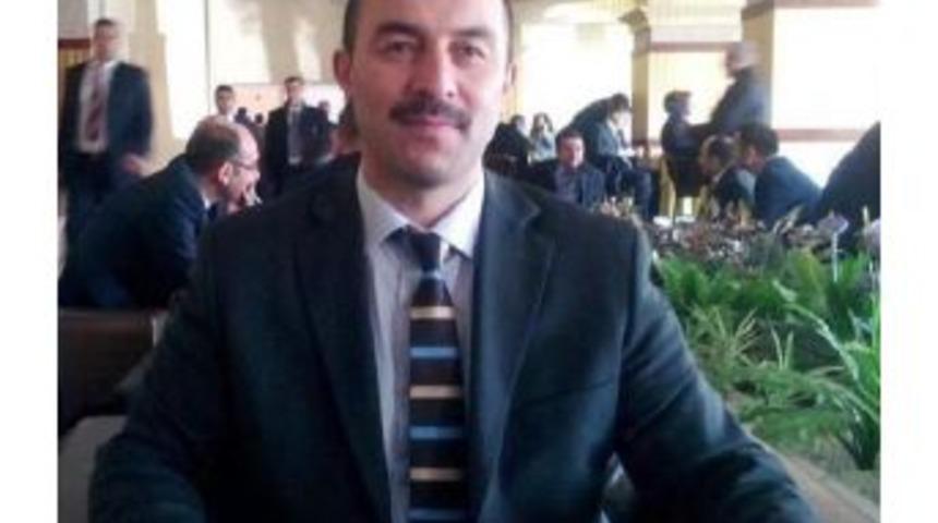 &Ouml;ğretmen, 'atat&uuml;rk'e Hakaret' Su&ccedil;lamasıyla A&ccedil;ığa Alındı