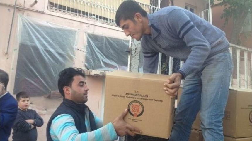 Adıyaman Valiliğinden Irak Ve Suriyelilere Gıda Yardımı