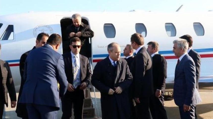 Bakan Arslan: &Ccedil;arşamba Havalimanı'nı 3 Ay Kapatacağız