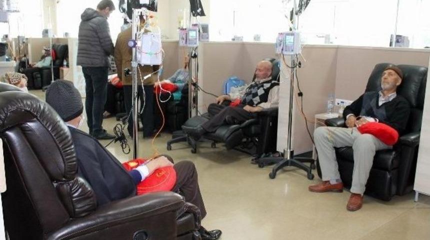 (&ouml;zel Haber) Kanser Hastaları Er&uuml;&rsquo;de Robotik Sistemle Kemoterapi Alıyor