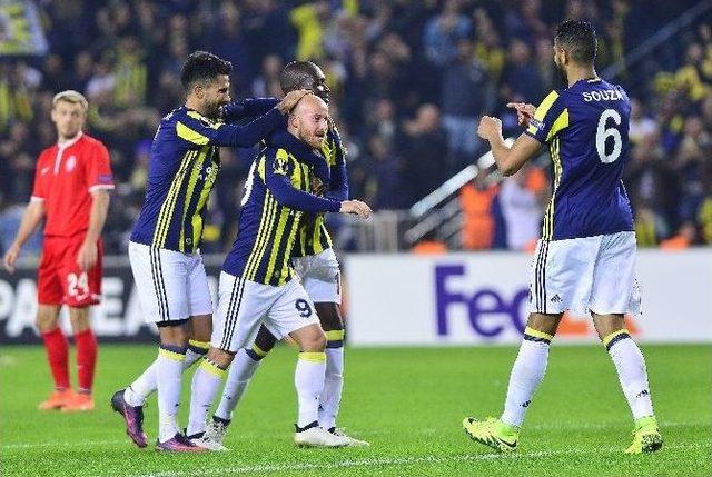 Fenerbahçe’de Yüzler Gülüyor