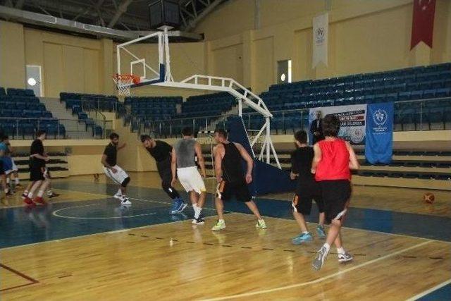 Bilecik Belediyespor Basketbol Kulübü, Aydın Deplasmanının Hazırlıklarını Tamamladı