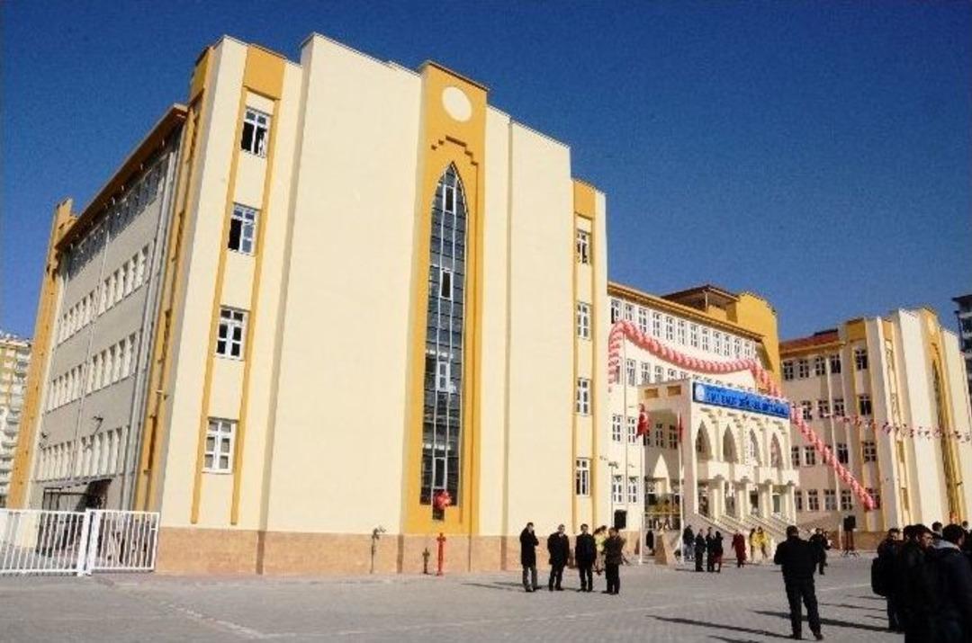 Vali Galip Demirel Ortaokulu&rsquo;nun A&ccedil;ılışı Ger&ccedil;ekleşti