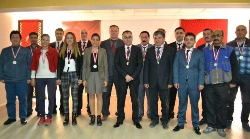 Bozyazı&rsquo;da &Ouml;ğretmenler G&uuml;n&uuml;&rsquo;ne Gecikmeli Kutlama