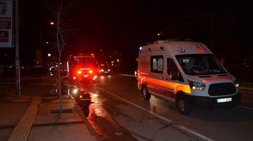 İzmir&rsquo;de Korkutan Yangın