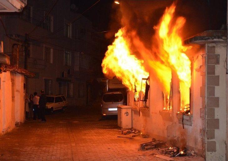 Boş Ev Alev Alev Yandı G2