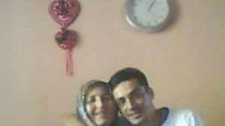 Öğretmen Aracında Ölü Bulundu