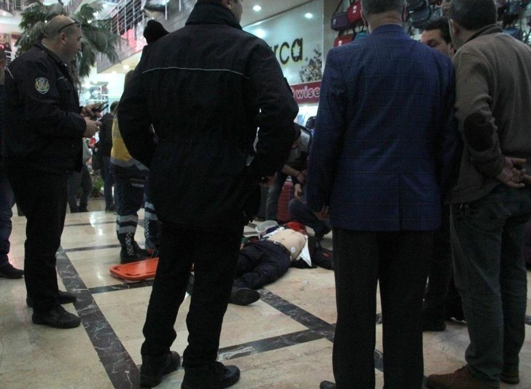 İş Merkezinde Feci &Ouml;l&uuml;m