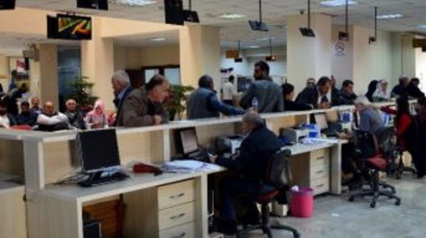 Akdeniz Belediyesi&rsquo;nde Vezneler Hafta Sonu Da A&ccedil;ık Olacak