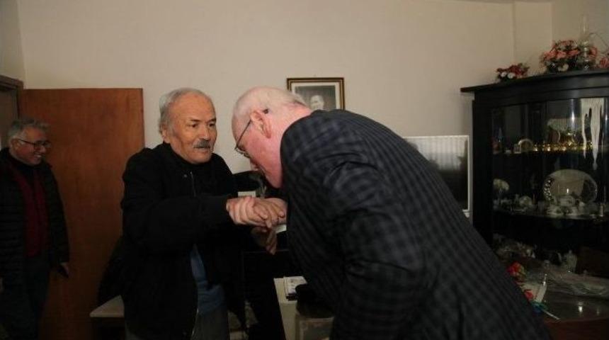 Başkan Kurt; &ldquo;&ouml;ğretmene Gereken &Ouml;zen G&ouml;sterilmeli&rdquo;