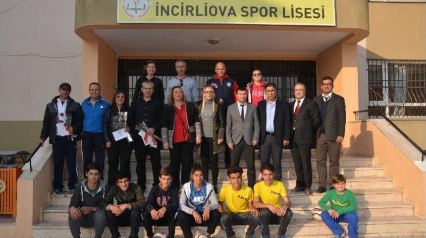 Aydın Gen&ccedil;lik Hizmetleri Ve Spor M&uuml;d&uuml;rl&uuml;ğ&uuml;&rsquo;nden İncirliova Spor Lisesi&rsquo;ne Ziyaret
