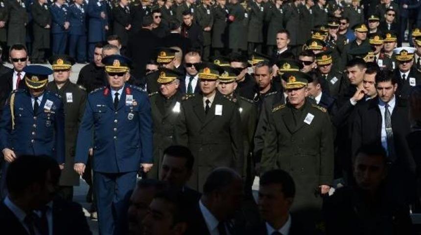 Fırat Kalkanı Harekatı'nda Şehit Olan &Uuml;steğmen Zafer Er Son Yolculuğuna Uğurlandı