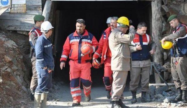 Krom Madeninde Mahsur Kalan Işçi 23 Saat Sonra Kurtarıldı