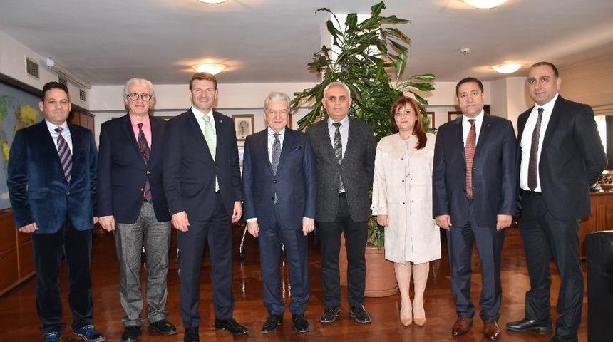 İto Başkanı Demirtaş: "izmir&rsquo;i U&ccedil;urun&rdquo;