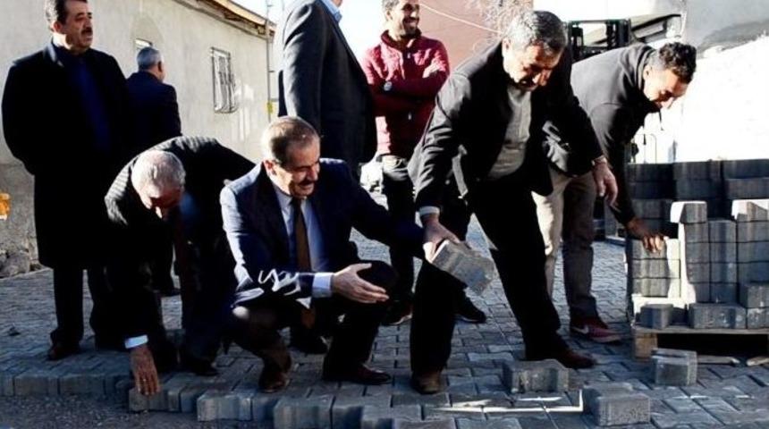 Başkan G&uuml;rsoy, Muhtarlarla &Ccedil;alışmaları İnceledi