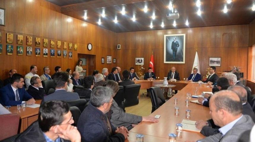 Hayırsever Kurum Ve Kuruluşların Yetkilileriyle İstişare Toplantısı