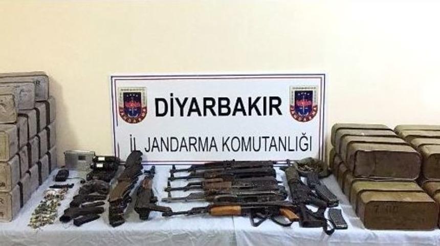 Lice&rsquo;de B&uuml;y&uuml;k Operasyon S&uuml;r&uuml;yor: 1 Şehit