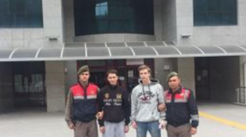 Rus Uyruklu 2 Turist Hırsızlık Su&ccedil;undan Tutuklandı