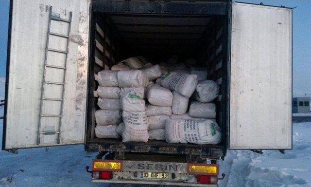 Başkale’de 16 Ton Kaçak Çay Ele Geçirildi