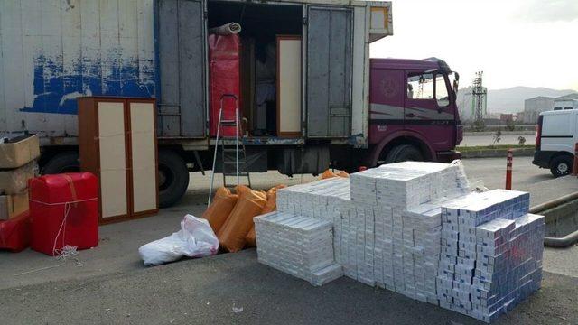 Ev Eşyası Taşıyan Kamyonda 22 Bin 740 Paket Kaçak Sigara Ele Geçti