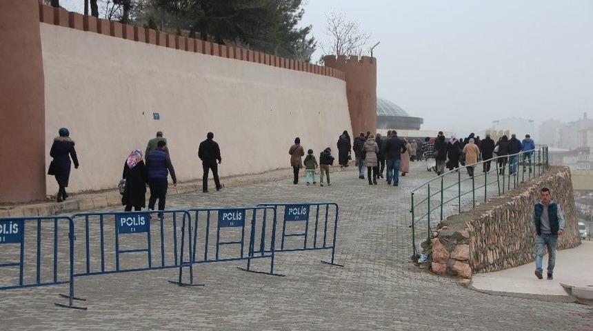 Bilecik&rsquo;te İ&ccedil;işleri Bakanı Ve Jandarma Genel Komutanının Programı &Ouml;ncesi &Uuml;st D&uuml;zey G&uuml;venlik &Ouml;nlemleri