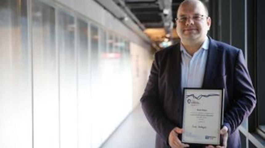 Yrd. Do&ccedil;. Dr. Mutlug&uuml;n&rsquo;e İngiltere&rsquo;den Birincilik &Ouml;d&uuml;l&uuml;