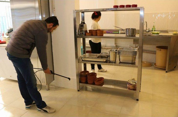 Edremit’teki Gıda Firmaları Her Ay İlaçlanacak G3