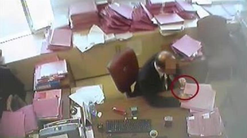 &Ccedil;ağlayan Adliyesi&rsquo;ndeki R&uuml;şvet Skandalı Kamerada