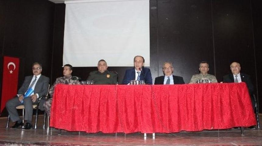 Yetkililer Muhtarların Sorunlarını Dinledi