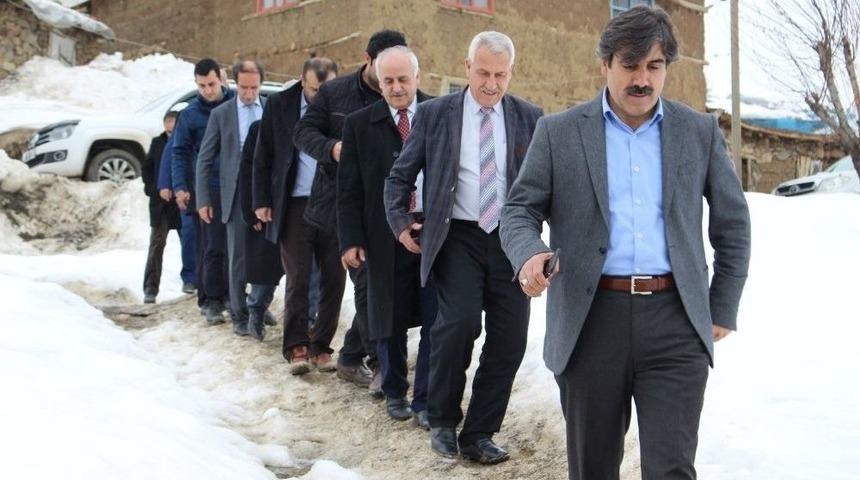 Kato Dağı Eteklerinde Referandum Çalışması