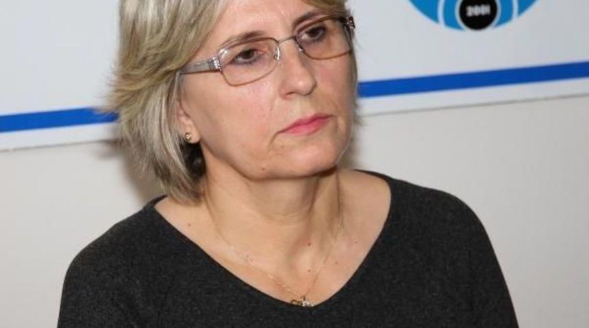 Balıkesir'de Fet&ouml;'den Ihra&ccedil; Edilen &Ouml;ğretmene Destek