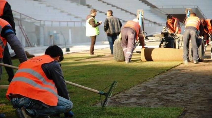 Malatya Arena Stadı'nın &Ccedil;imleri Serilmeye Başlandı