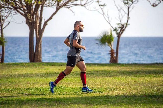 Kanseri Triatlon İle Aşan Sporcuya Destek